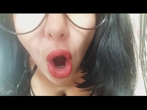 ❤️ Querida, sua madrasta não vai deixar você ir à escola hoje... Eu preciso muito de você... ️ Porno vídeo em nós ❌