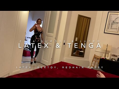 ❤️ Escadravo ruivo em traje de látex fodido por meio de meio-irmão ️ Porno vídeo em nós ❌